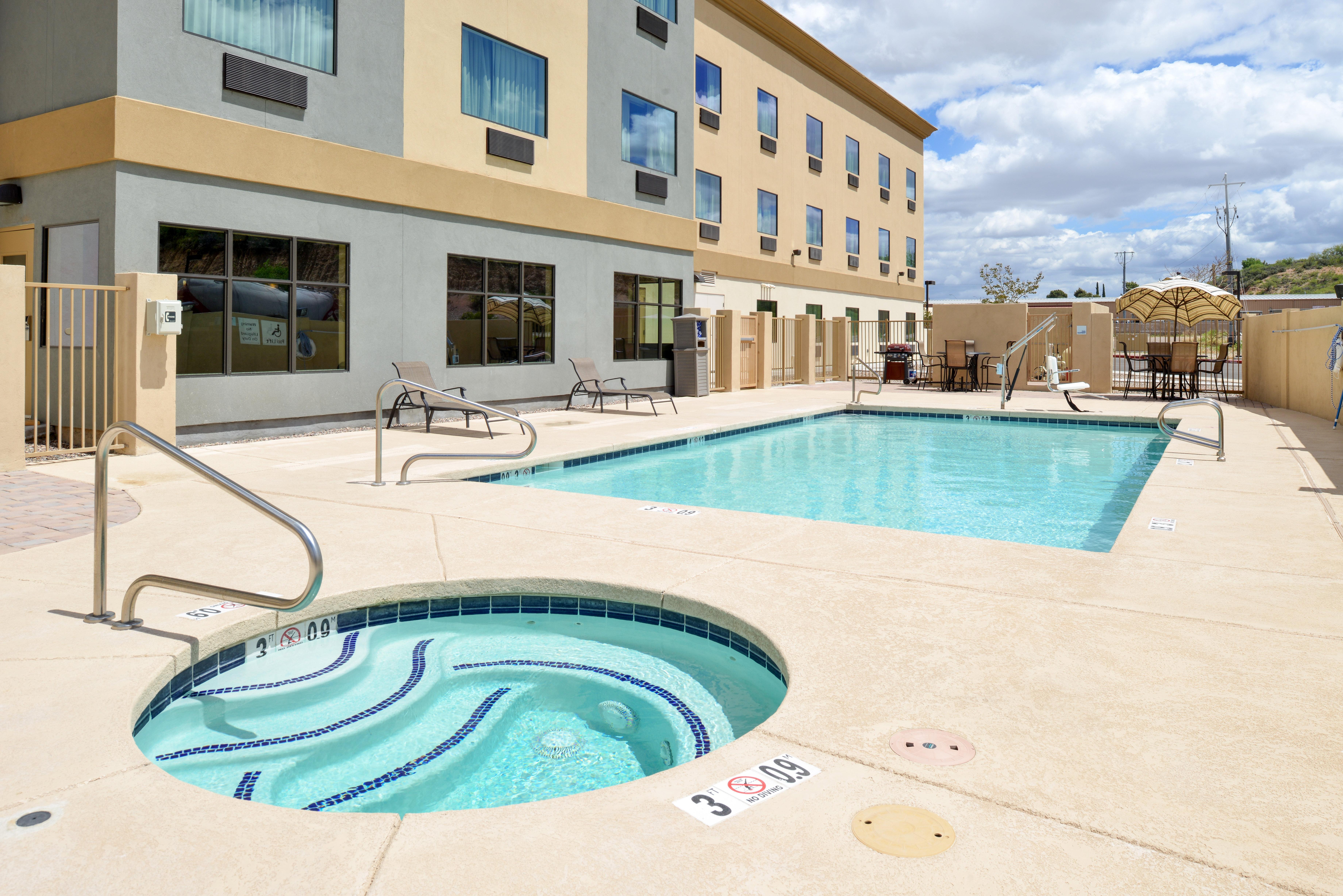 Holiday Inn Express & Suites Globe By Ihg Eksteriør bilde